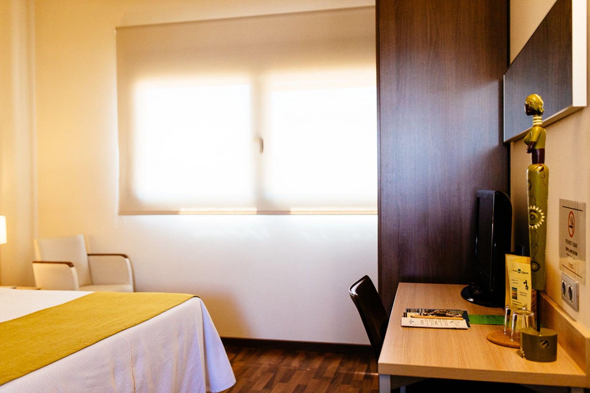 Hotel L'Algadir Del Delta เอลโปเบลโนว เดล เดลตา ภายนอก รูปภาพ